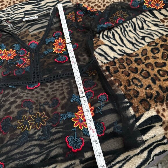 Vov womens blouse see through mesh Vneck Long Sleeve sz medium Black color - Picture 9 of 10